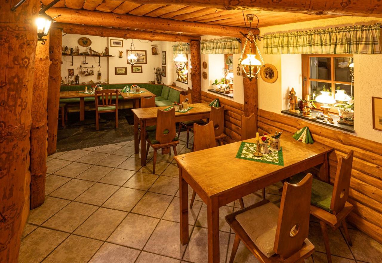 Thermalbad Wiesenbad Pension Und Gaststaette Zur Knappenschaenke מראה חיצוני תמונה