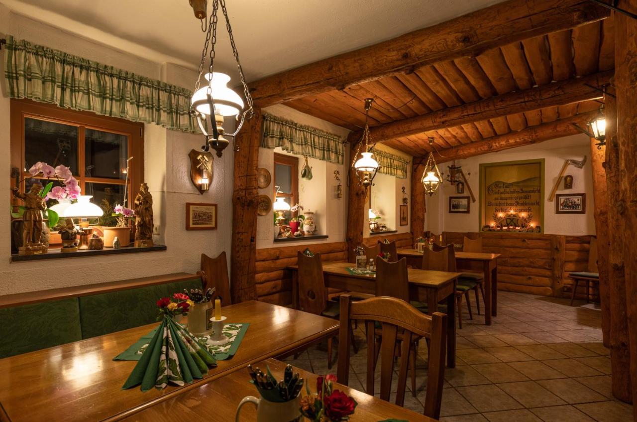 Thermalbad Wiesenbad Pension Und Gaststaette Zur Knappenschaenke מראה חיצוני תמונה