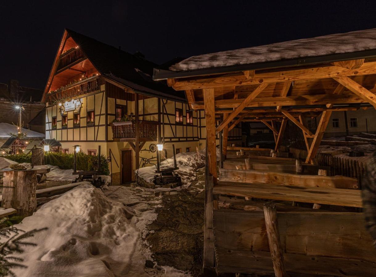 Thermalbad Wiesenbad Pension Und Gaststaette Zur Knappenschaenke מראה חיצוני תמונה