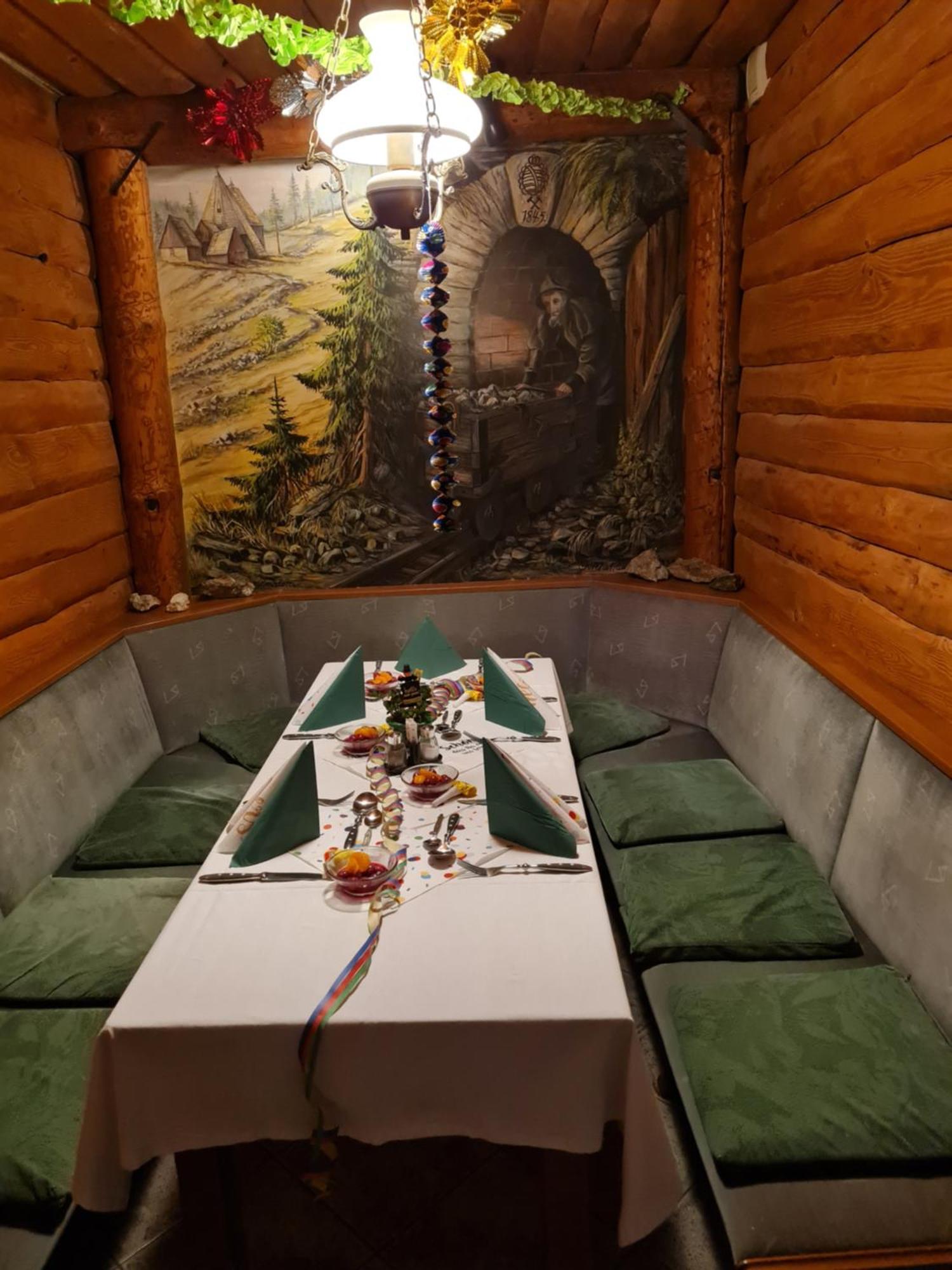 Thermalbad Wiesenbad Pension Und Gaststaette Zur Knappenschaenke מראה חיצוני תמונה